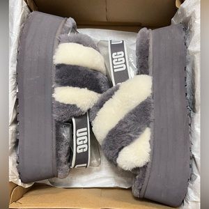 LIKE NEW UGG Disco Stripe Slides